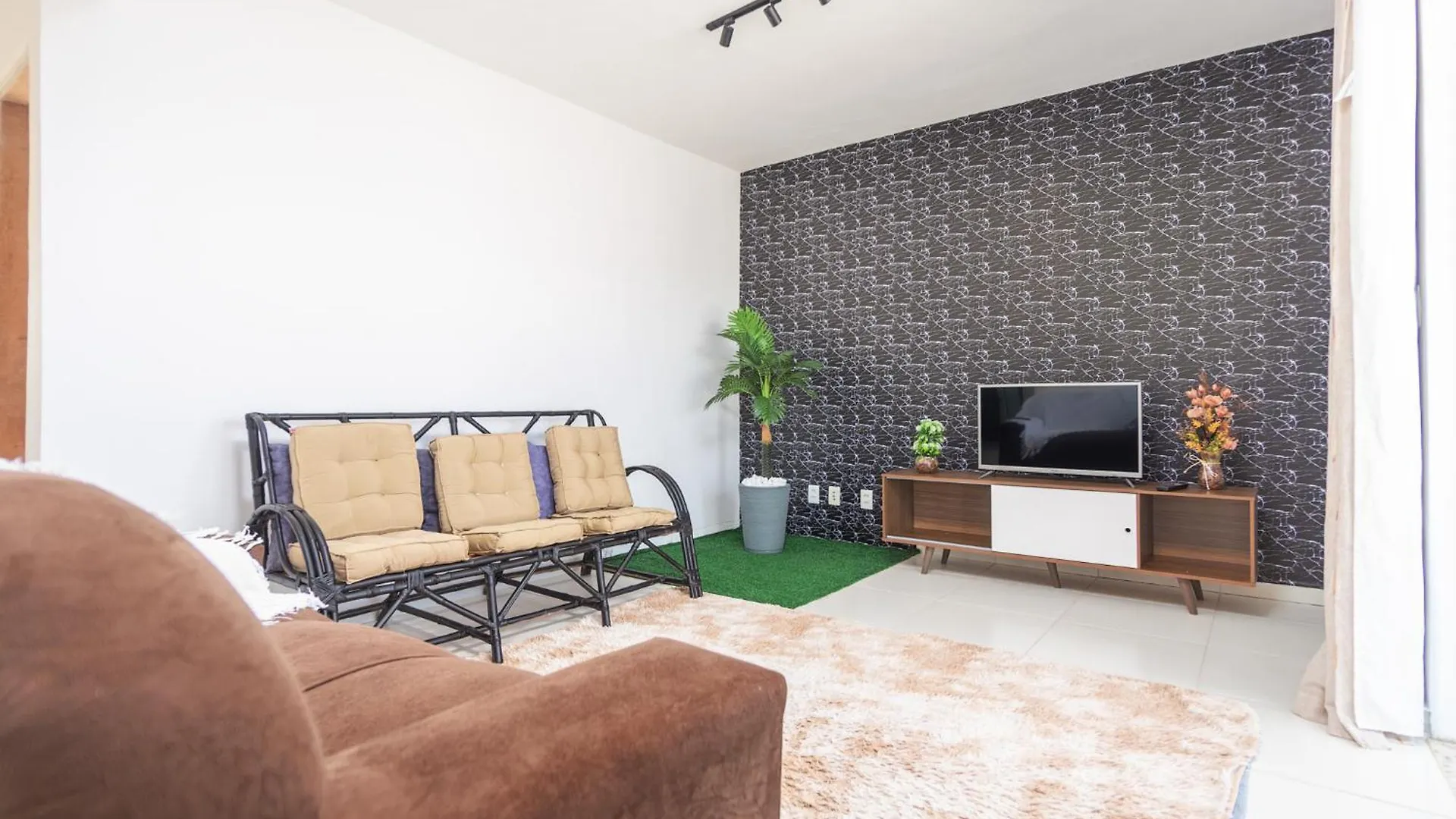 Refugio Tropical Casa De Praia Com Piscina Aquecida E 4 Suites E Garagem 3 Carros, 800 Mtrs Da Praia Internet 700 Mbps, Condominio Privado Com Pista De Skate , Quadra De Futevolei , Campos E Quadras De Futebol! Cabo Frio 0*,